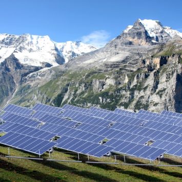 installation-panneaux-photovoltaique en montagne