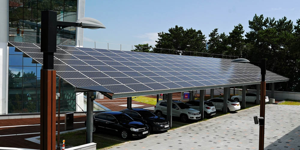 Centres-commerciaux-protéger-parking-clients-produisant-énergie-solaire