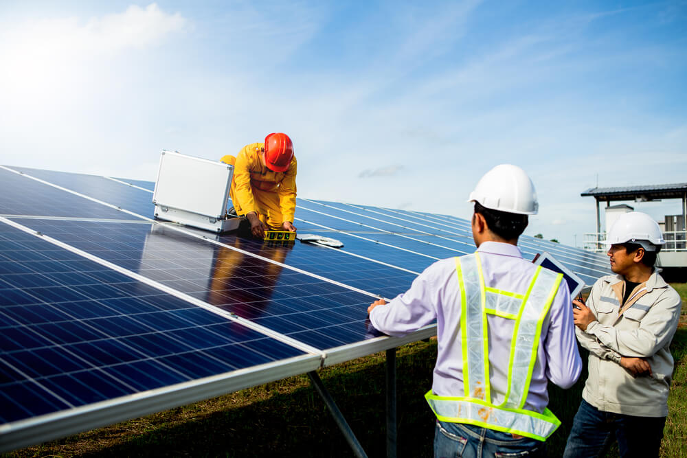 composantes-panneau-photovoltaïque-au-sol