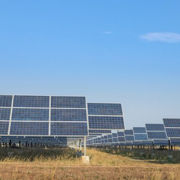 production-énergie-photovoltaïque-sol-agricole