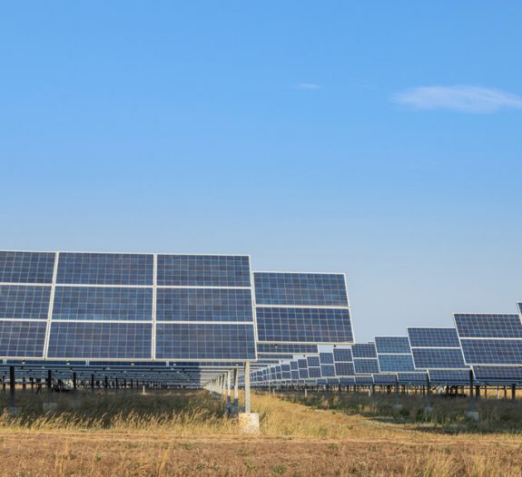 production-énergie-photovoltaïque-sol-agricole