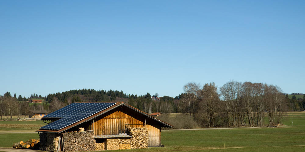 Comment se passe la location de toiture agricole pour panneau photovoltaïque ?