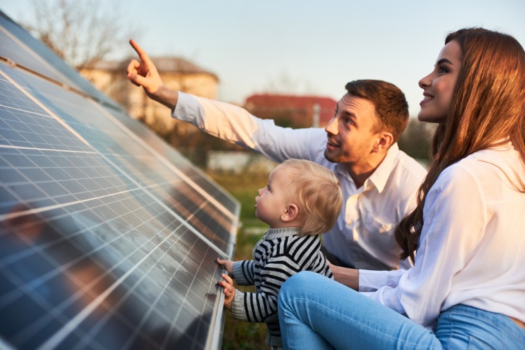 Comment devenir producteur solaire sans avoir à investir ?