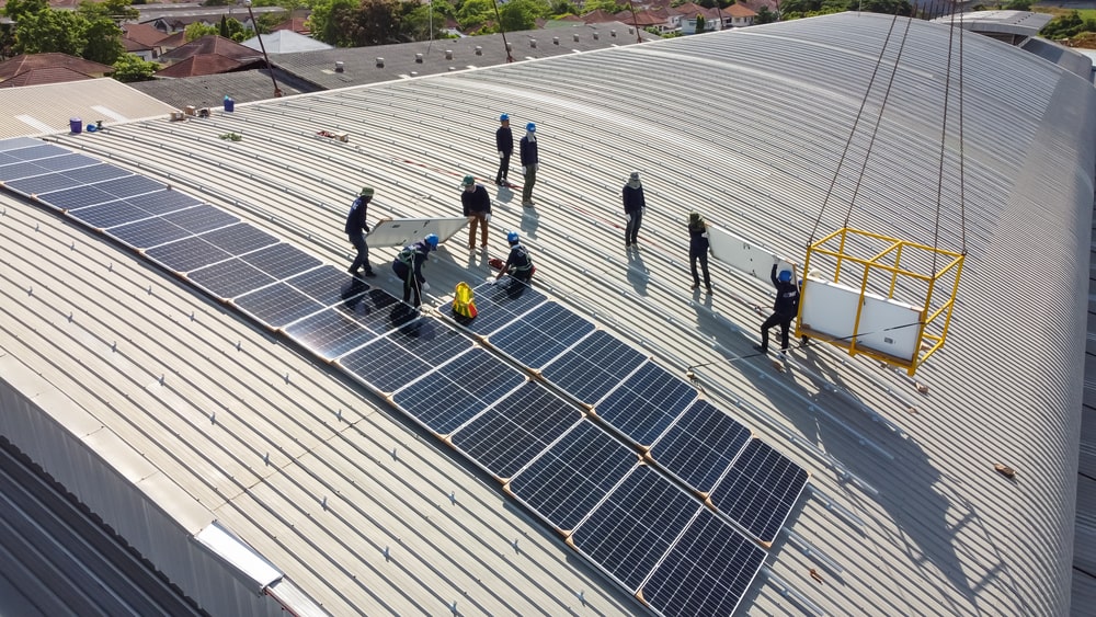 Les avantages de l'installation de panneaux solaires sur un bâtiment commercial