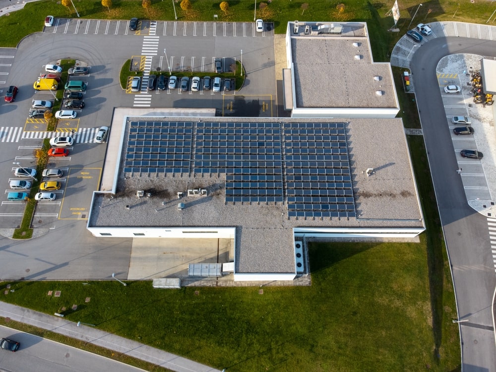 Installation de panneaux solaires pour les centres commerciaux